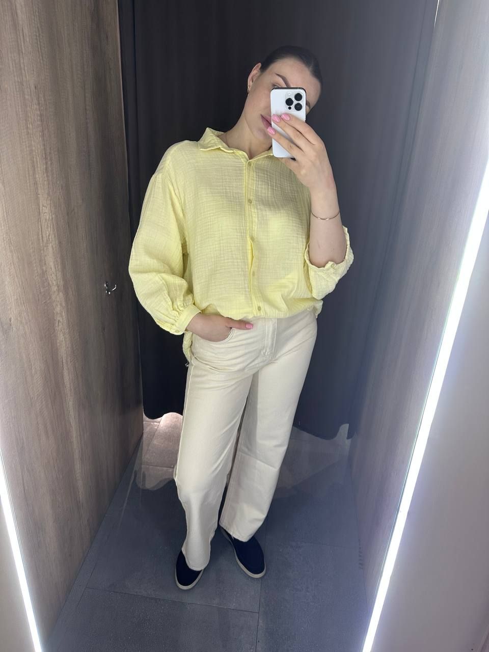 Деталі муслінової сорочки